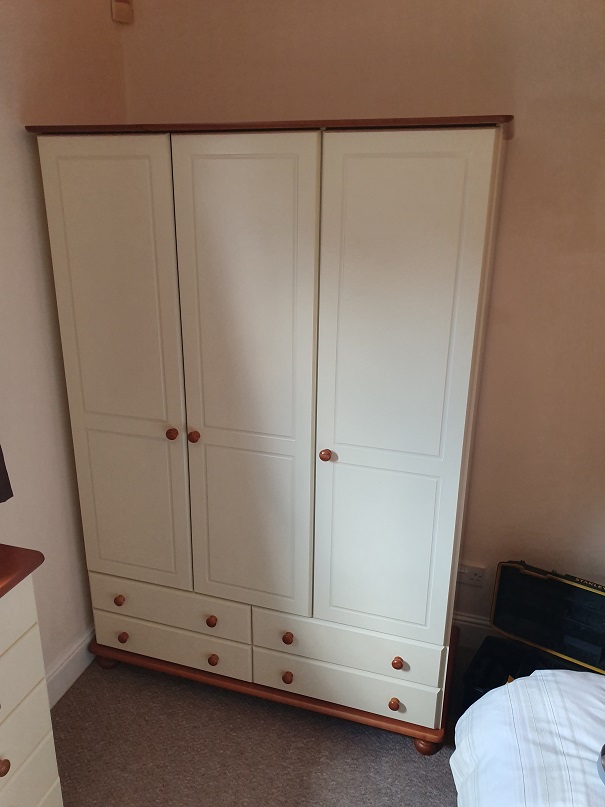 Picture of a Furniture123 Hamilton Wardrobe we assembled in Buckinghamshire