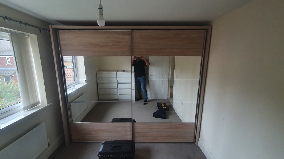 Amazon Tesla Wardrobe assembled in Clackmannan, Clackmannanshire