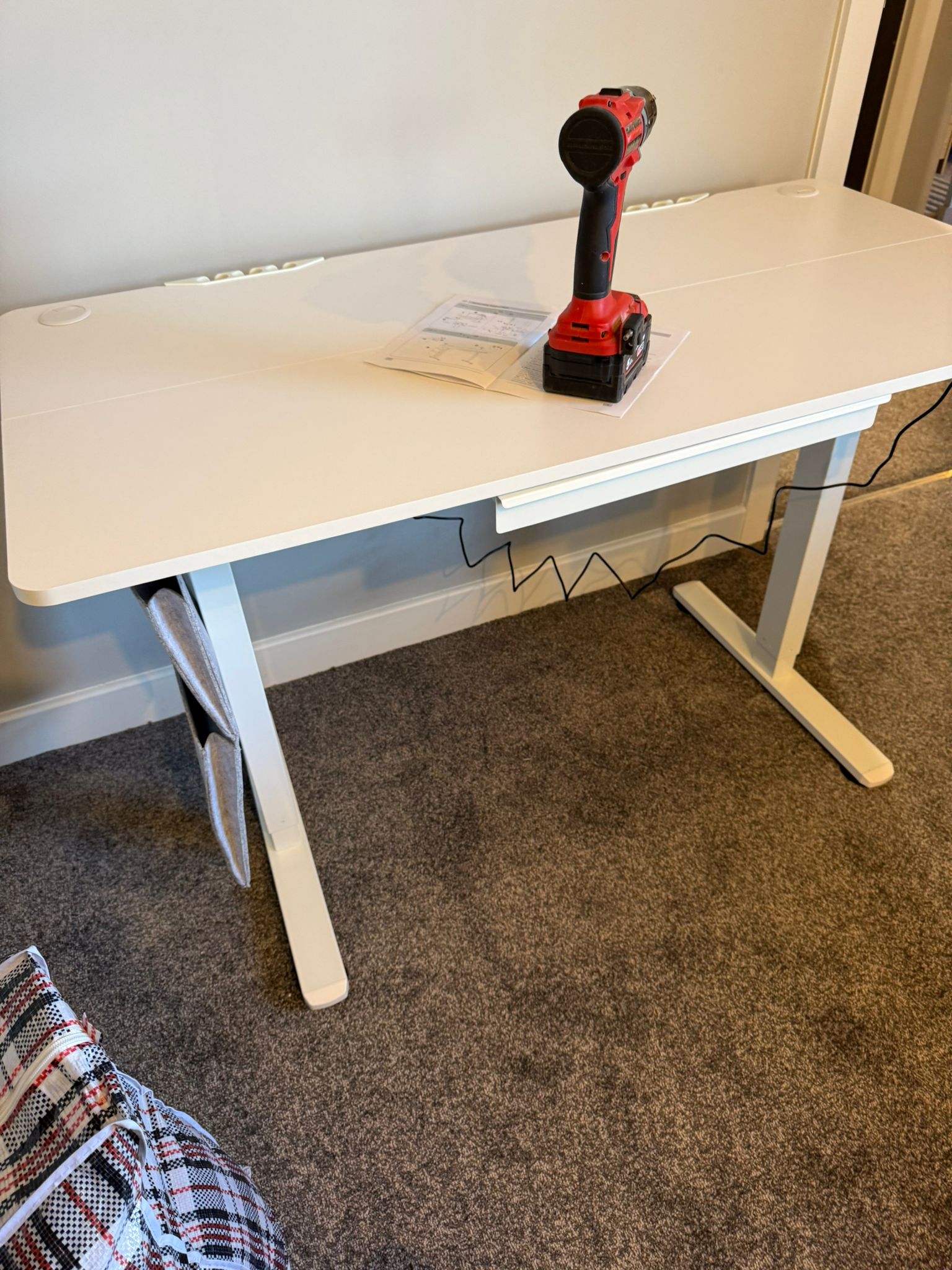Professional Wayfair Tengan Table assembly — Scarborough